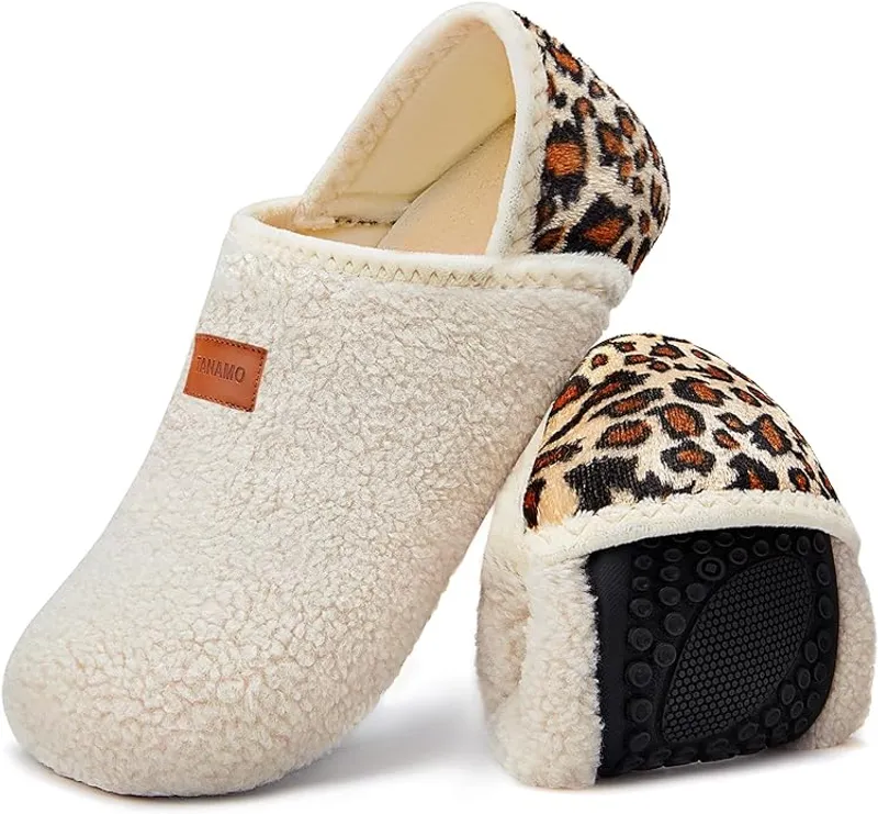 Tanamo House Slippers for Women Men Indoor Barefoot Slippers Socks Slip on House Shoes Cozy Comfy Slippers for Home Bedroom Travel Yoga - Main Image